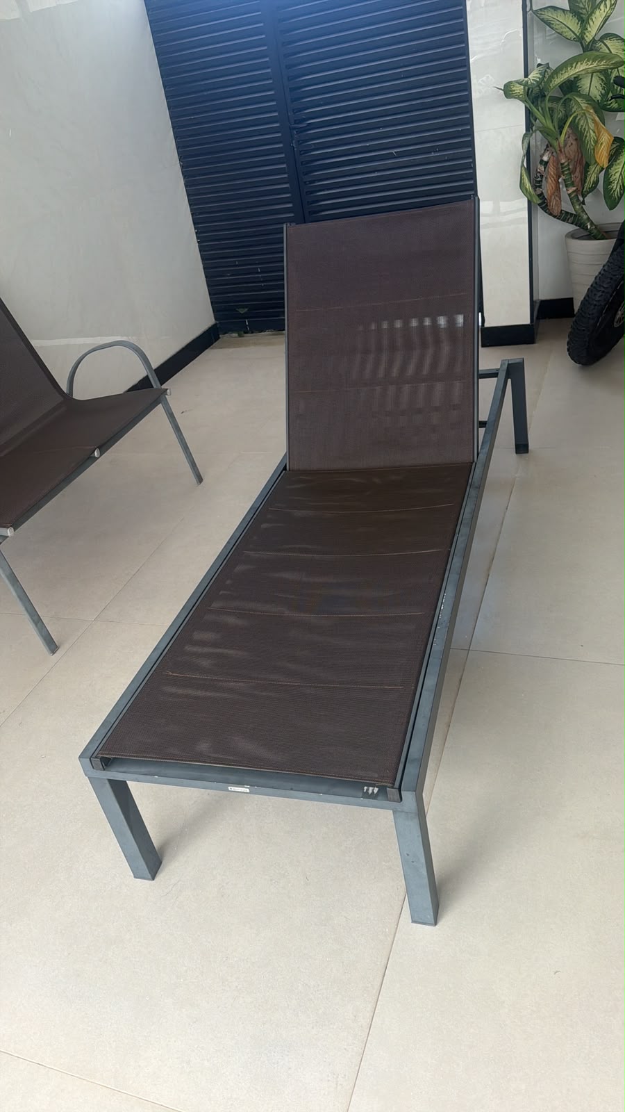 Reforma de Espreguiçadeira de Piscina