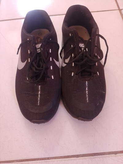 Tênis Nike Preto